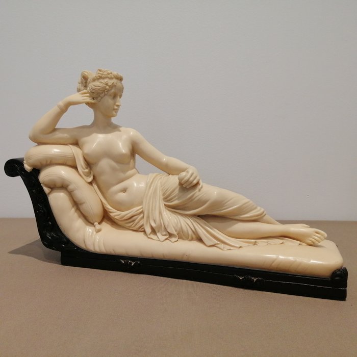 G Ruggeri - Skulptur Venus Victrix (eller Venus Victorious), av G. Ruggeri (1) - Neoklassisk stil - Alabasterharts