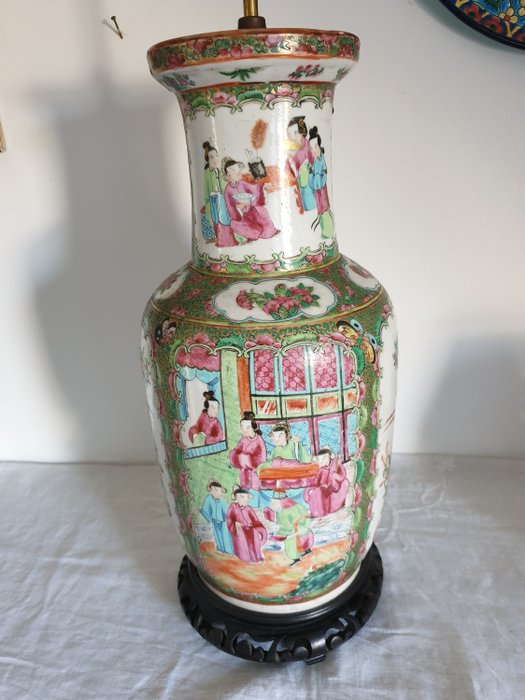 Μεγάλο βάζο τοποθετημένο σε λάμπα 40 CM - Canton - Πορσελάνη - Κίνα - 19th century