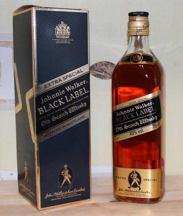 Johnnie Walker Black Label Extra Special - b. Δεκαετία του 1980 - 75cl