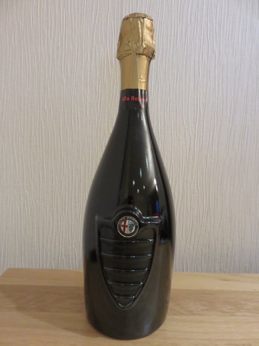 Botella de vino espumoso - Alfa Romeo - Posterior a 2000