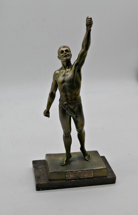Bronze-Statuette ``Sieger`` Olympiade 1936