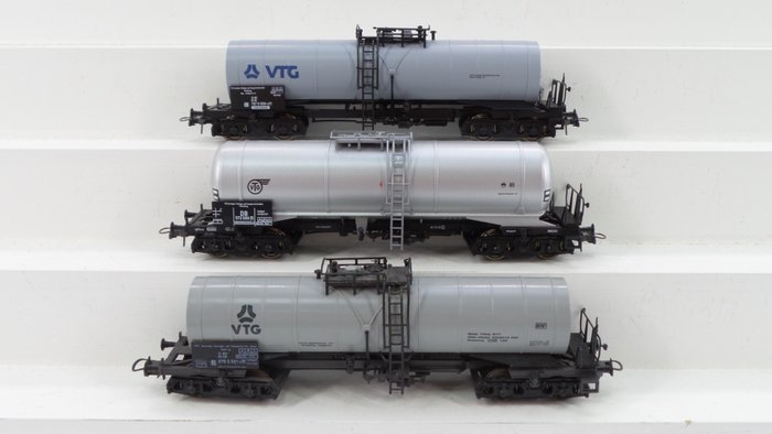 Roco H0 - 46982/4356C/46188 - Goederenwagon - 3 vier assige ketelwagens 'VTG' - DB