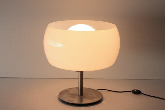 Vico Magistretti - Artemide - Table lamp (1) - Erse