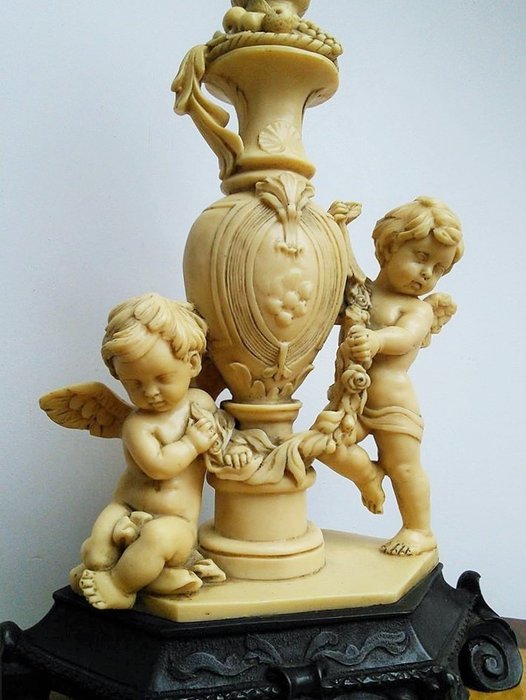 Amilcare Santini - Lampada da tavolo - Cherubini con colonna antica - Barocco - plastica