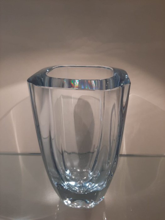 Asta Stromberg - Strombergshyttan - Vas (1) - Glas