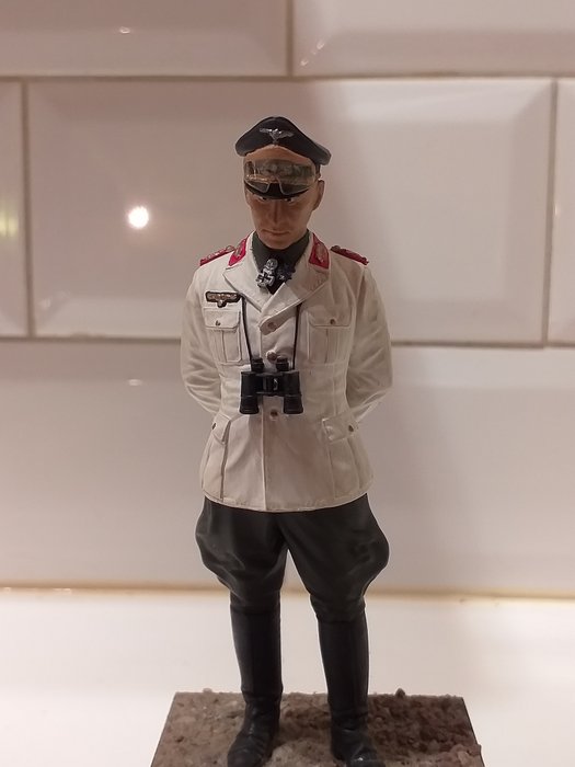 Tamiya 1/16 World Figure Series No.05 German Army African Corps Marshal Rommel 