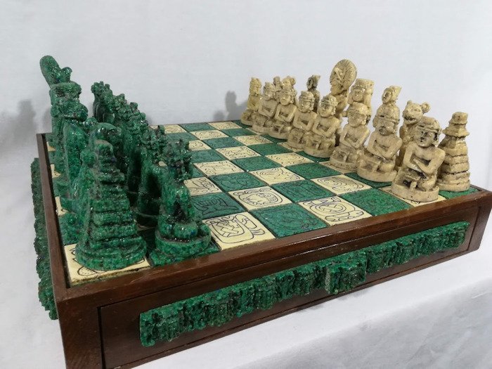 Conjunto de xadrez, Maya - Madeira, Resina