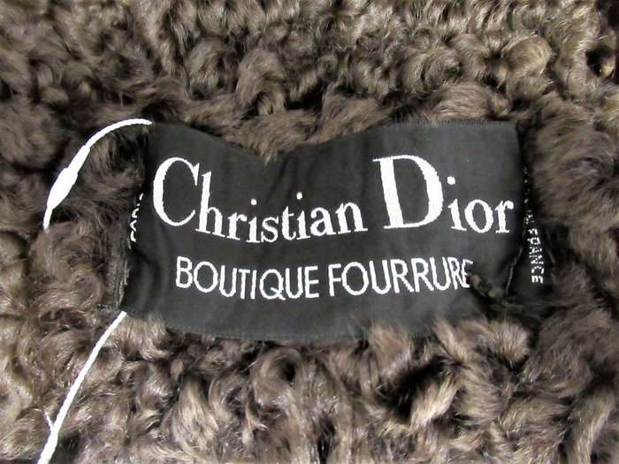 christian dior boutique fourrure
