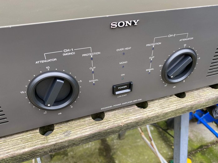 Sony – Professional SRP-P26 250 Watts High End – Eindversterker