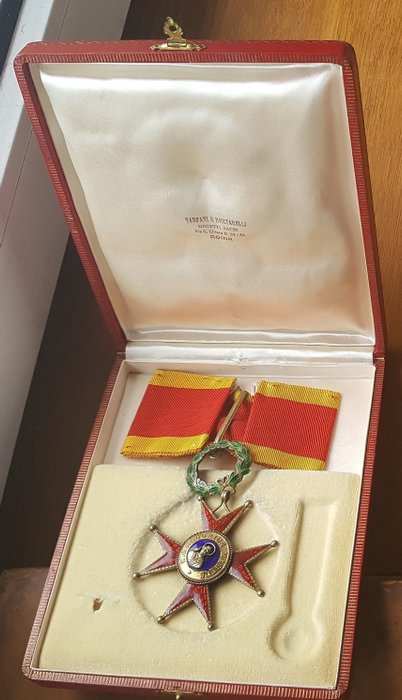 Orde van Sint Gregorius de Grote + doos (1) - Emaille, Zilver - Begin 20e eeuw