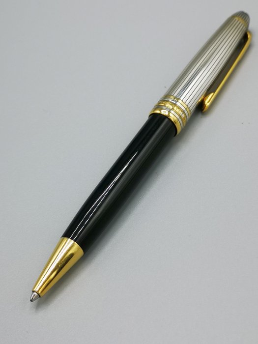 Montblanc - Montblanc Meisterstuck Solitaire Doué 925 Sterling Silver Pinstripe Ballpoint Pen. - Pen with original box
