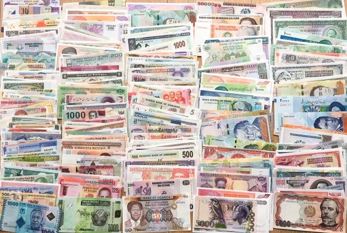 World - 250 Different banknotes - Various dates