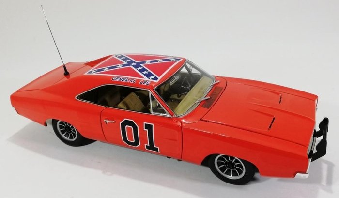 Auto World - Silver Screen Machines - 1:18 - 1969 Dodge Charger "General Lee" - 哈扎德公爵
