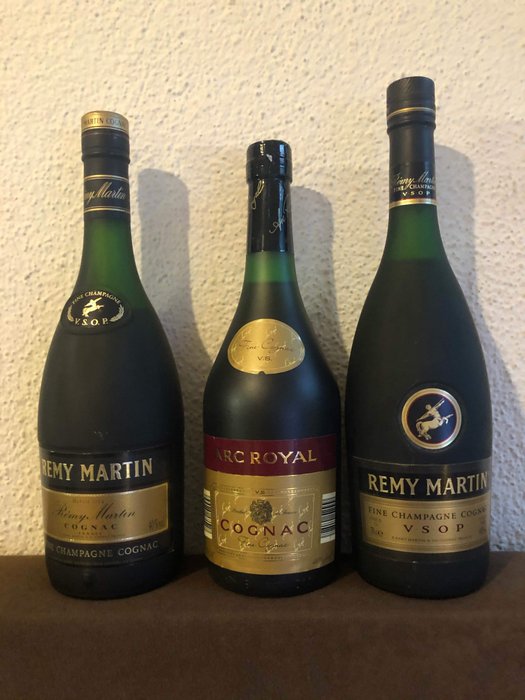 Rémy Martin, Arc Royal  - V.S.O.P Fine Champagne & VS Cognac - b. Jaren 1980, Jaren 1990 - 70cl - 3 flessen