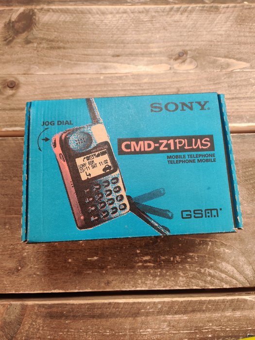 1 Sony CMD-Z1 Plus - Mobiltelefon - Eredeti dobozban