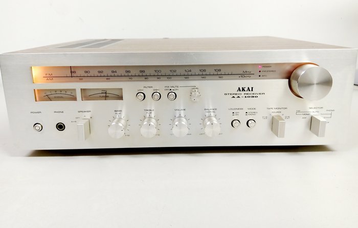 Akai - AA-1030 - 立体声接收器