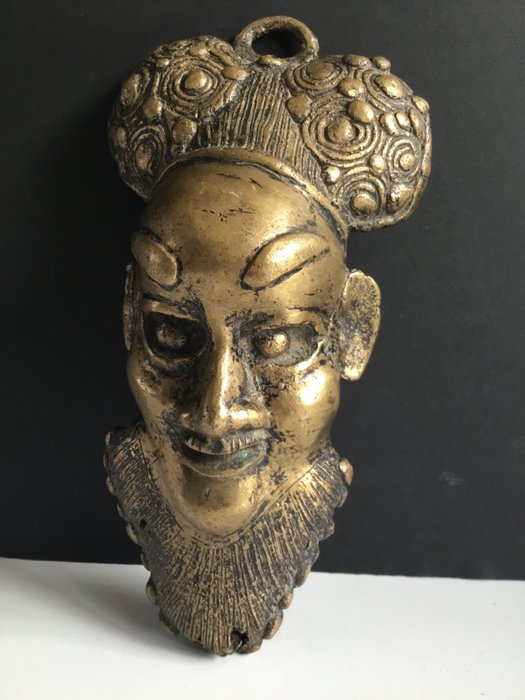 Linda máscara africana de bronze - Bronze - Chade 