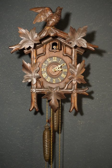 Duży czarny zegar z kukułką - Drewno - XX wiek