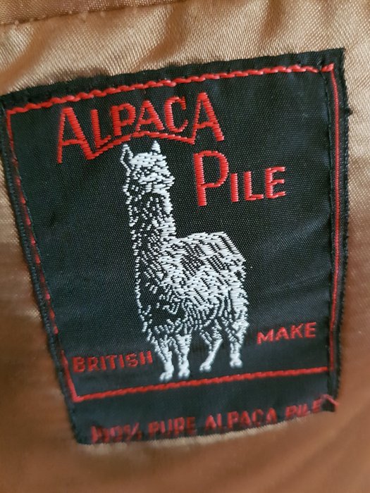 Alpaca Pile – Jas – Maat: EU 54 (IT 58 – ES/FR 54 – DE/NL 52)