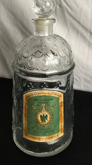 “ GUERLAIN ” Eau De Cologne Imperial - Παλιά φιάλη μπουκαλιών με μέλισσες σε αρχική ετικέτα υψηλής ανακούφισης n - Το πρώτο μισό του 20ου αιώνα