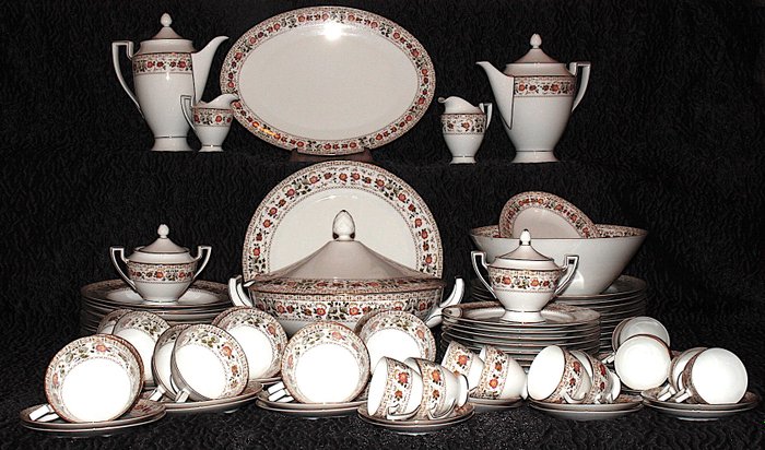 Royal Tettau Bavaria - Serwis stołowy na 12 osób (100) - Porcelana