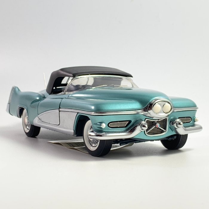Franklin Mint - 1:24 - Buick LeSabre Show Car from 1951 - - Catawiki