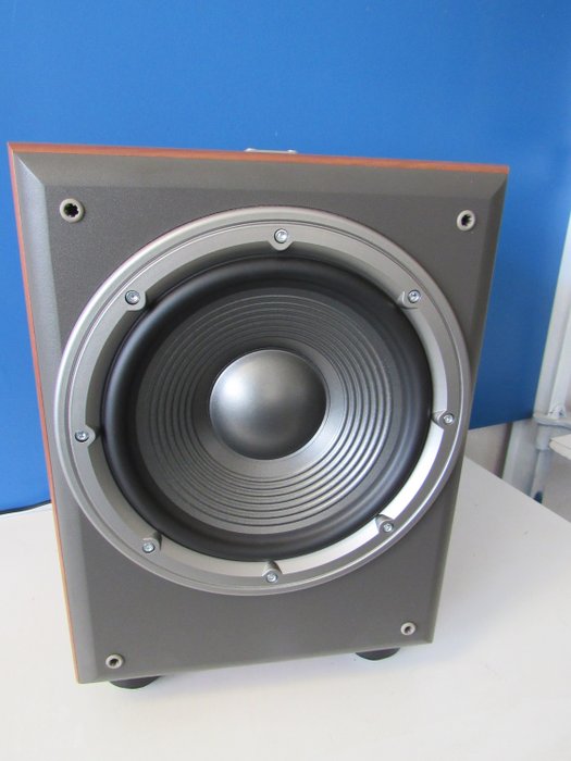 JBL - Northridge E150P/230 - 有源超低音音箱