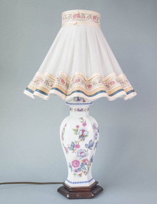 Rodez / Franța - lampă de masă din porțelan în stil francez - Porțelan