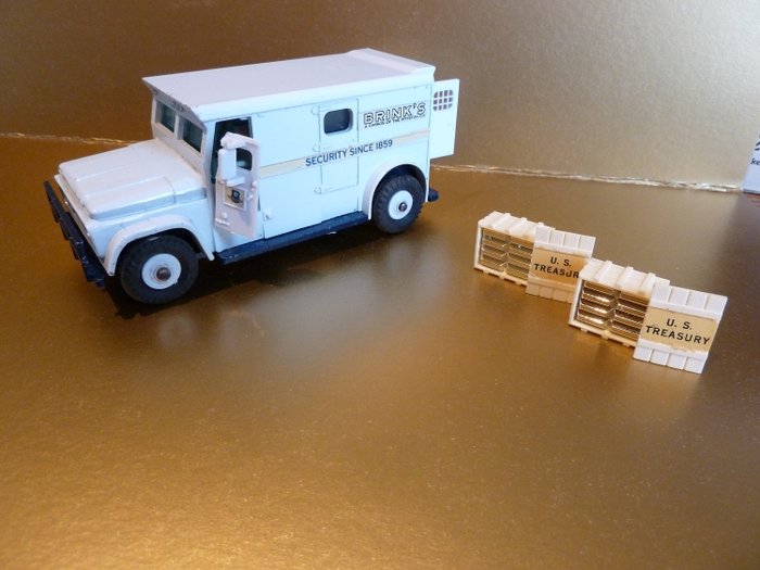 Camion Brinks Dinky Toy's