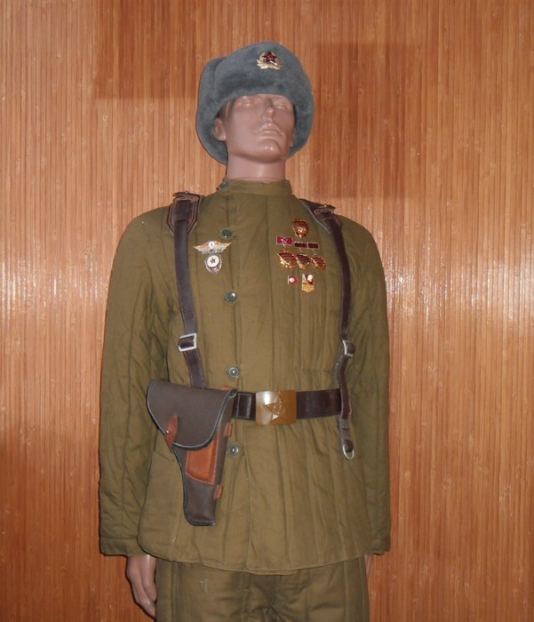 URSS / CCCP - Uniforme militare invernale da campo del soldato sovietico del campione 1940-1950. - Accessori, Uniforme - 1974