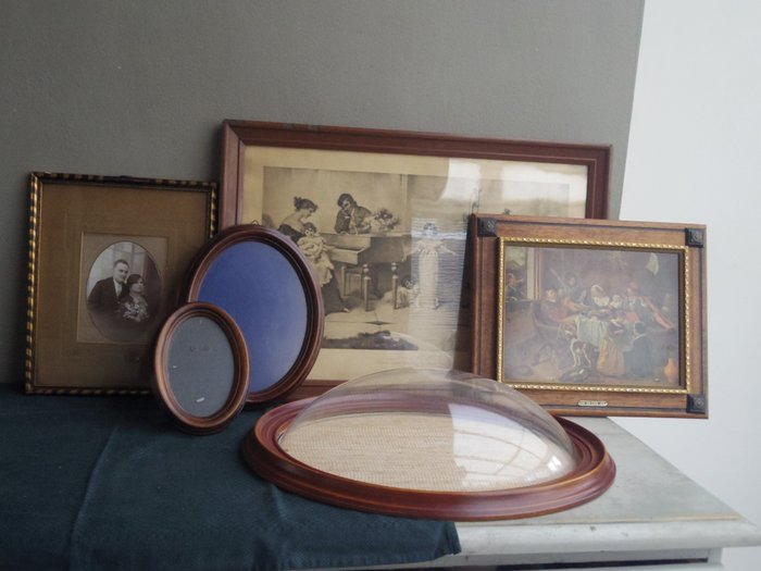 Vieux cadres ovales de cadre avec un verre de bol et des peintures (6) - bois verre plastique