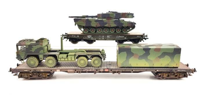 Roco, Minitanks H0 - 802/913 - Vagón de mercancías - Dos vagones de carga con vehículos del ejército. - DB