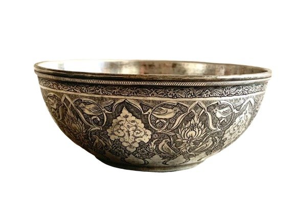 Skål, En storslået persisk sølvskål (1) - .840 sølv - Fadavi - Persian artist  - Iran - Begyndelsen af det 20. århundrede
