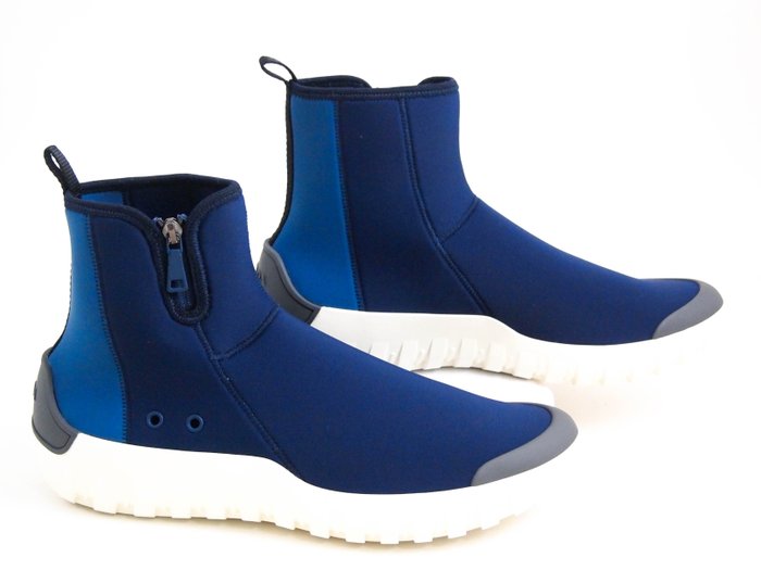 Prada - Scuba Ankle boots - Size: UK 9 