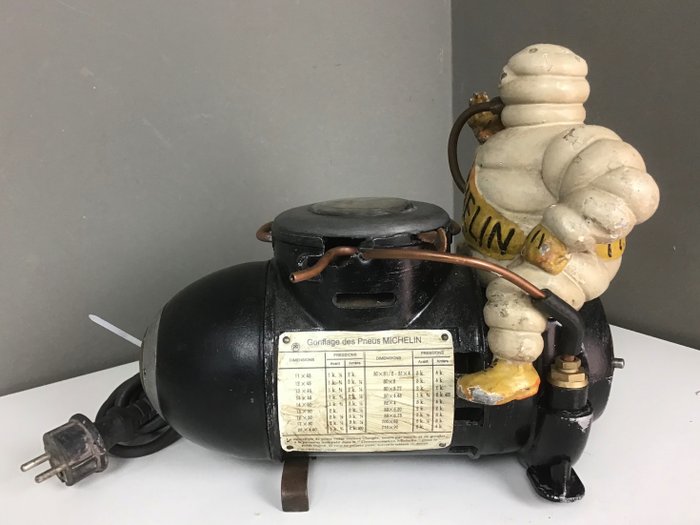 Compressor – Michelin Man Lucht Compressor – Michelin – 1920-1930