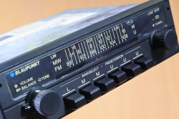 Radio de coches antiguos con reproductor de cassette - 672 - Philips -  1970-1980 - Catawiki