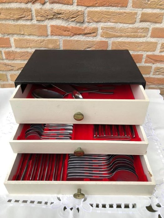 比利时Kara Inox地块Gembloux 77件餐具盒1900-1950年代 (77) - 伊诺克斯地块