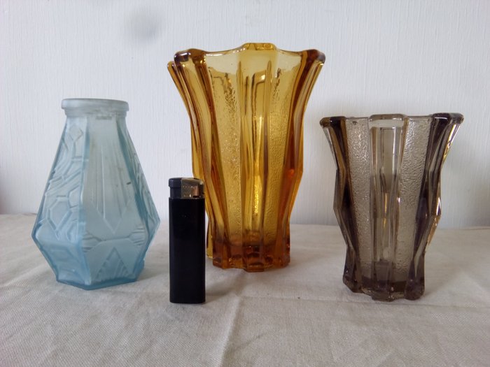 Henri Heemskerk – Verreries Scailmont – pressed glass art deco vases (3)