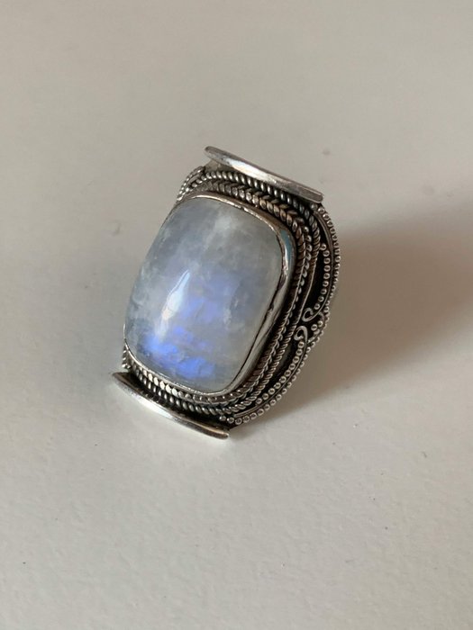 925 Sterling Silver Charming Small Oval Created Opal Ring Size 3-9