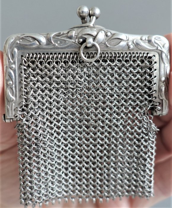 "Kapelaan" portemonnee - .800 zilver - 'Déposé' - Frankrijk - Eind 19e eeuw