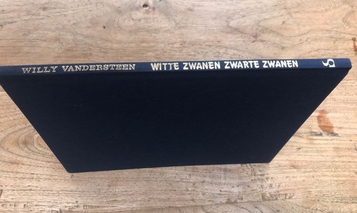 Suske en Wiske – Witte Zwanen Zwarte Zwanen – Luxe Albert Heijn uitgave – Hardcover – Eerste druk – (1987)