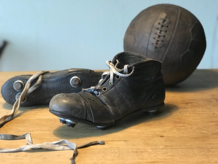 1930 - Scarpe da calcio antiche in pelle - Catawiki