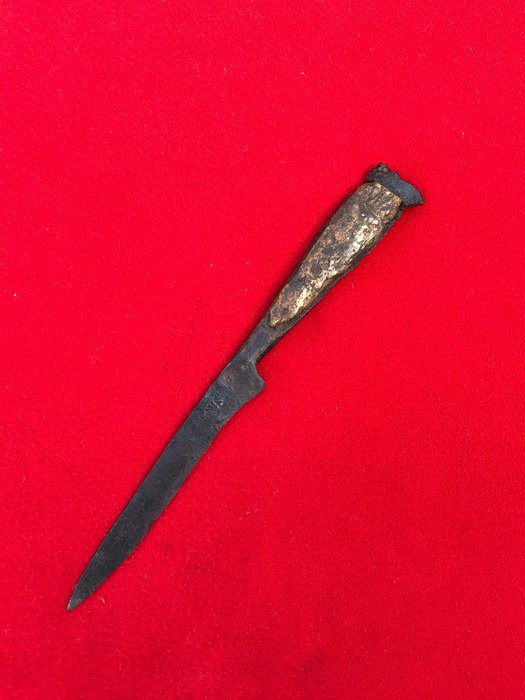 Medieval Iron Gothic cutlery knife 16th century - (1) - Catawiki