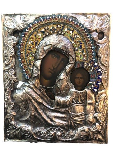 Magnífico icono ruso de madera "Virgen y el Niño" con plata y esmalte Riza. 26x22cm (1) - Madera, Silvered metal