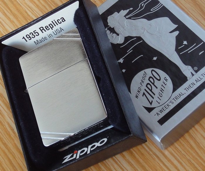 Zippo - Pocket lighter - 1935 REPLICA with Slashes - Catawiki