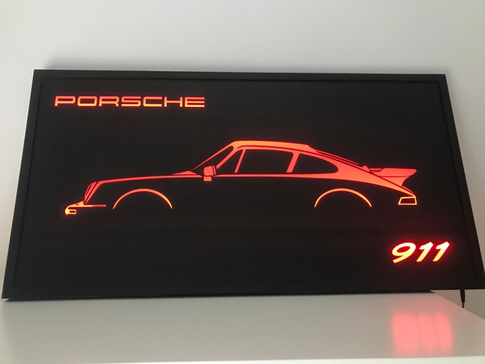 Koriste-esine - Porsche Silhouette 911 Turbo lighted Sign 104x54 cm - Porsche