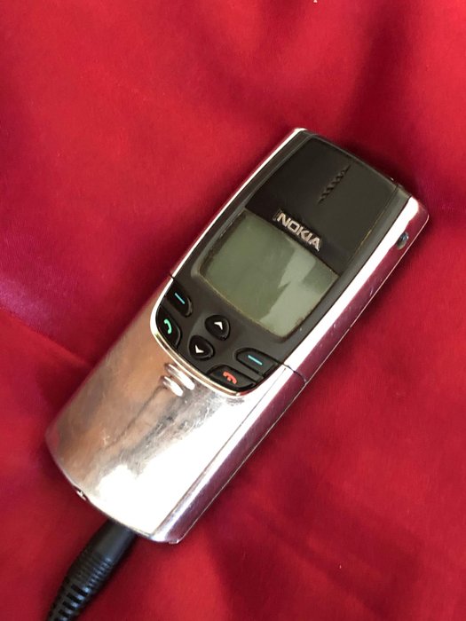 Nokia 8810 - Mobile phone