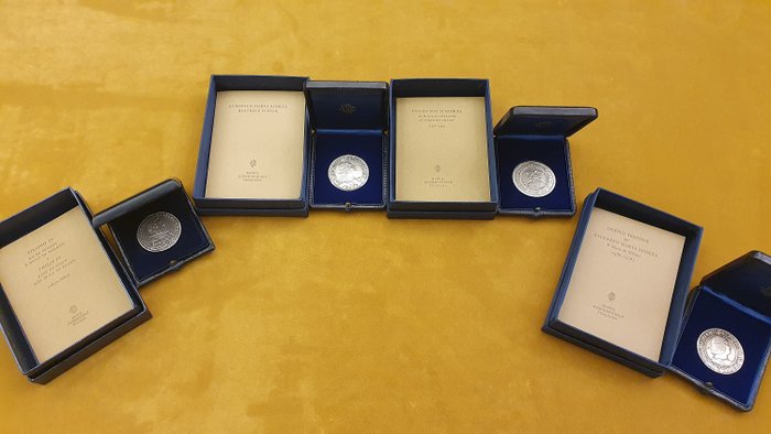 Italy - Lotto di 4 medaglie ''Banca Commerciale Italiana'' - Silver