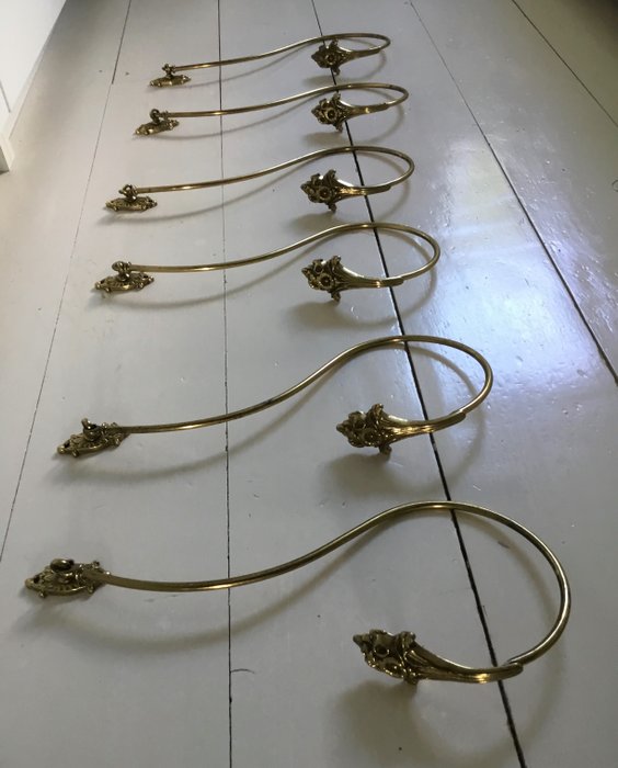 Curtain embrasse - set of six (6) - Brass - Early 20th century