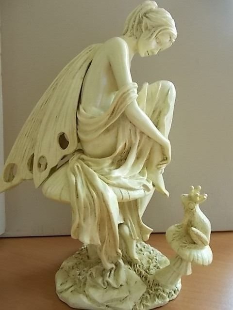 Oliver Tupton - Skulptur (1) - Romantik - Resin/ Polyester